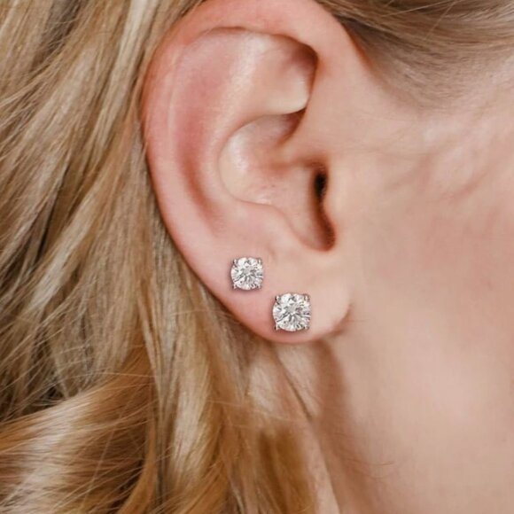 SS 18K White Gold Plated Moissanite Stud Diamond Earrings - Picture 1 of 4